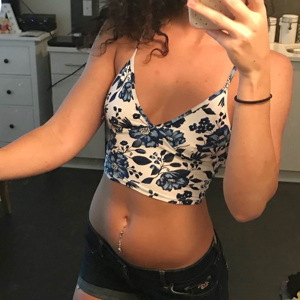 H&M Crop Top Tank Top Blue and White Floral